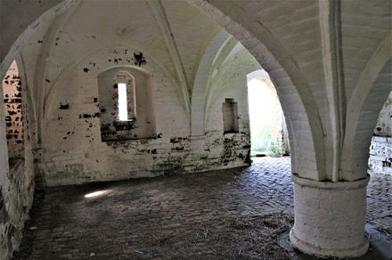 Ved Stubbe Kloster ruin