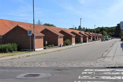Arkitekt Jørn Utsons tegnede rækkehuse i Skjern